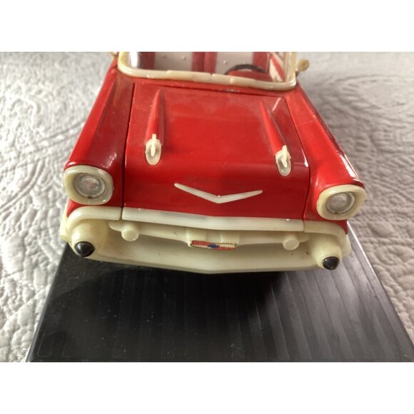 Maisto 1957 Chevy Bel Air Convertible Car*Automobile * Model* Red* Die Cast* - Picture 10 of 10